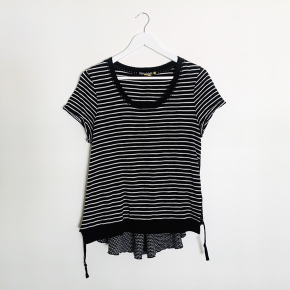 Anthro Little Yellow Button Black White Print Top M - Picture 3 of 7